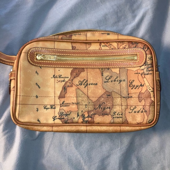 Alviero Martini Handbags - Alviero Martini Beige Lined Zip Pouch